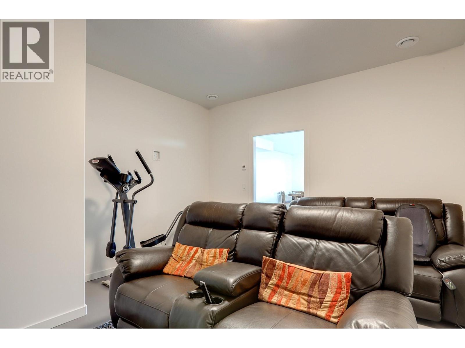 912 Mt Griffin Road, Vernon, British Columbia  V1B 0A5 - Photo 40 - 10384103