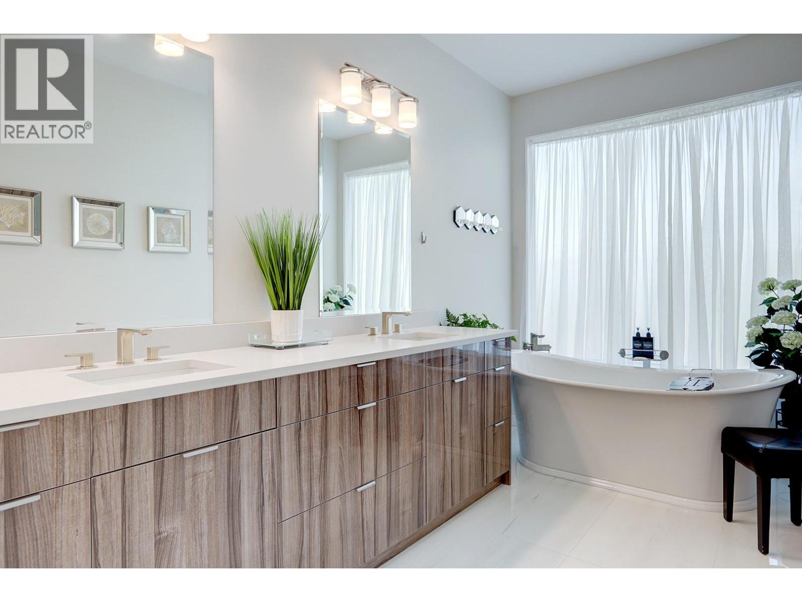 912 Mt Griffin Road, Vernon, British Columbia  V1B 0A5 - Photo 29 - 10384103