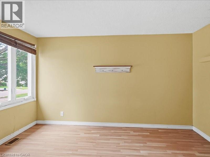 58 The Country Way, Kitchener, Ontario  N2E 2K8 - Photo 14 - 40839211