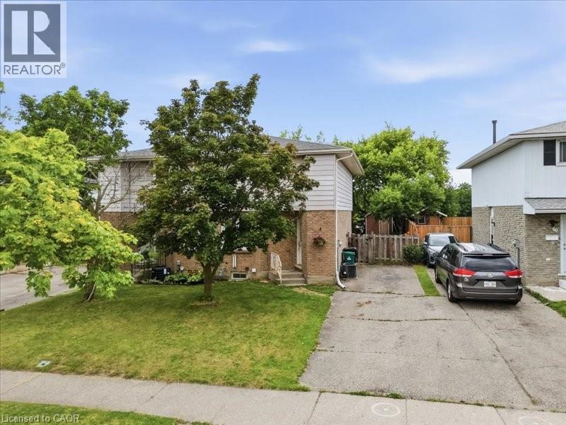 58 The Country Way, Kitchener, Ontario  N2E 2K8 - Photo 2 - 40839211