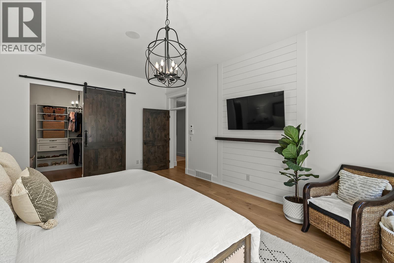5683 Jasper Way, Kelowna, British Columbia  V1W 5L7 - Photo 26 - 10391345