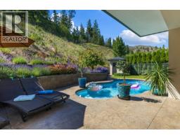 5683 Jasper Way, Kelowna, British Columbia  V1W 5L7 - Photo 4 - 10391345