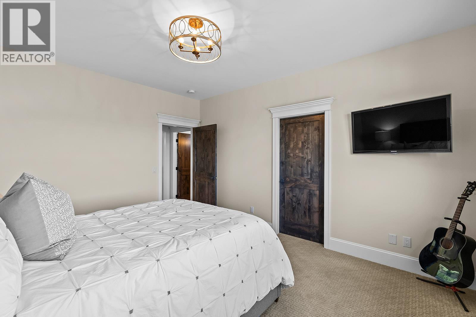 5683 Jasper Way, Kelowna, British Columbia  V1W 5L7 - Photo 40 - 10391345