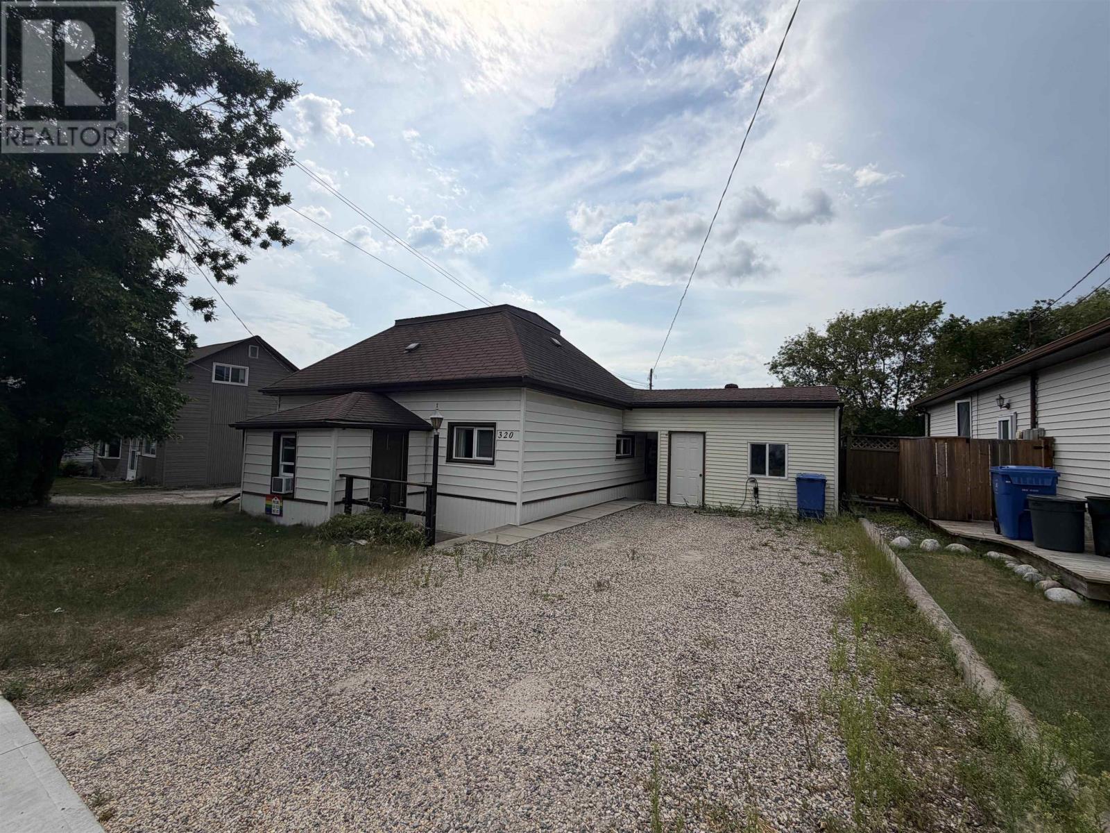 320 Tenth Street, Keewatin, Ontario  P0X 1C0 - Photo 2 - TB2602194