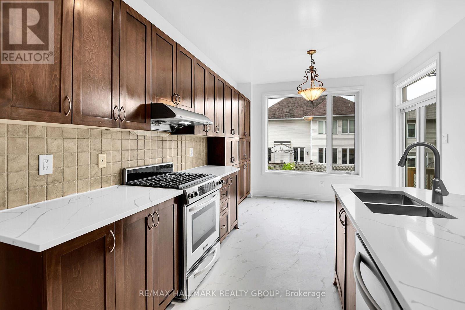 155 Whernside Terrace, Ottawa, Ontario  K2W 0C6 - Photo 18 - X13625206