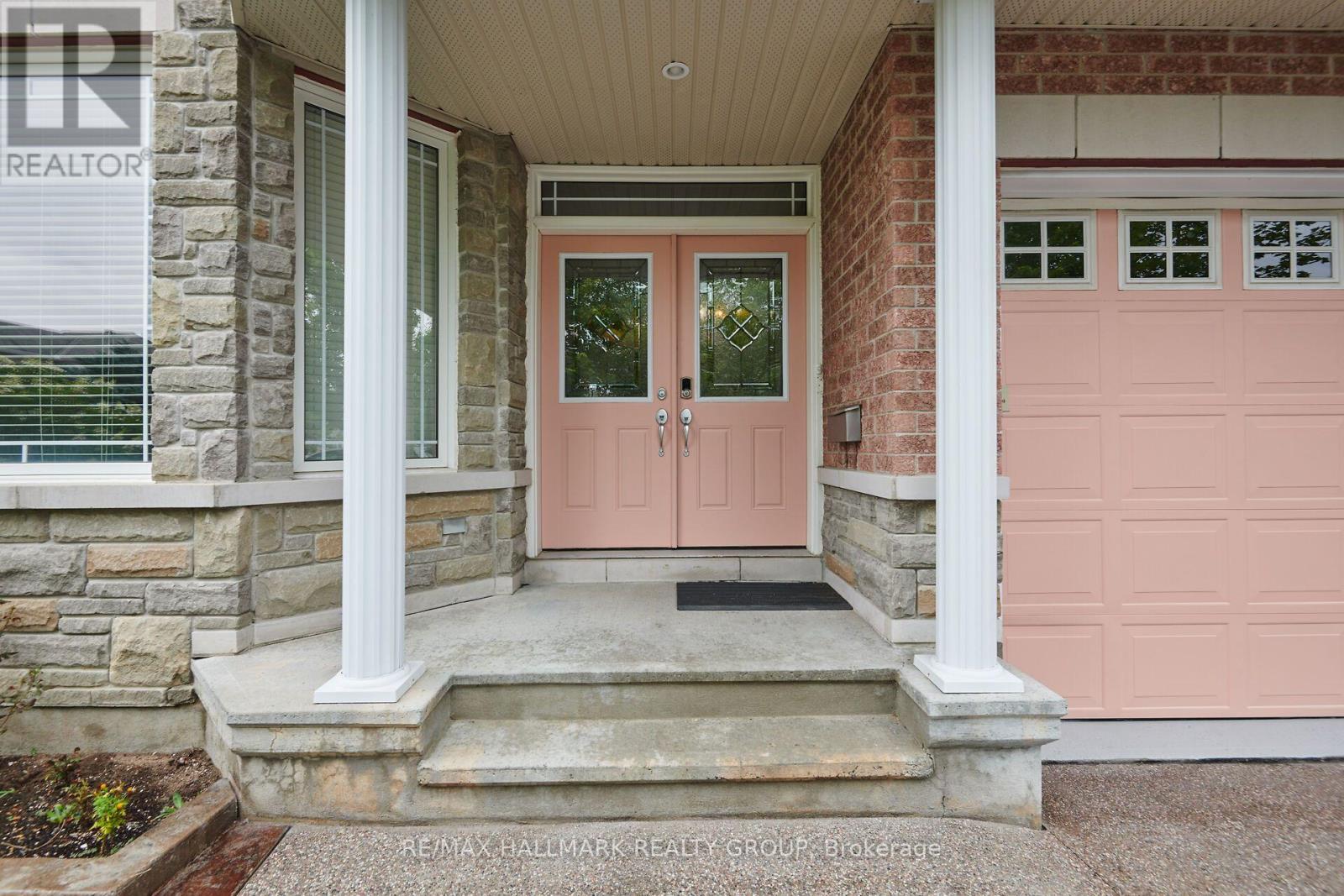 155 Whernside Terrace, Ottawa, Ontario  K2W 0C6 - Photo 3 - X13625206