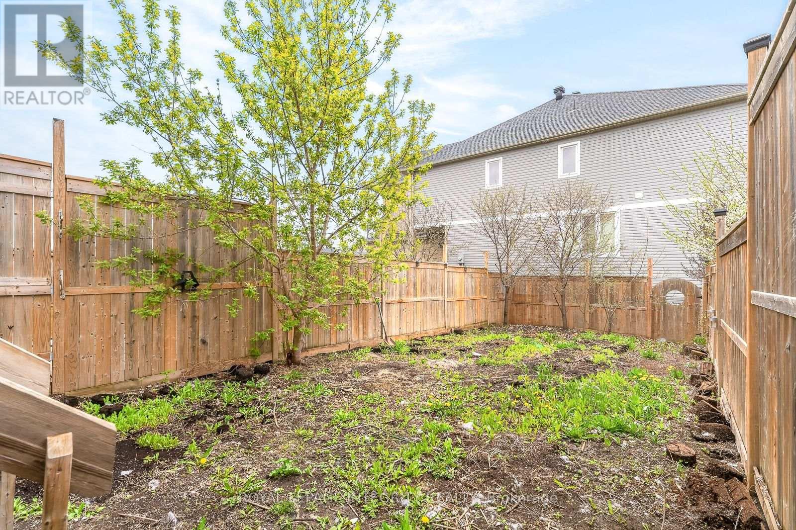 169 Desmond Trudeau Drive, Mcnab/braeside, Ontario  K7S 0H1 - Photo 46 - X13625294