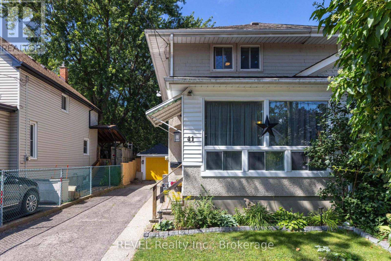 41 Ottawa Street, St. Catharines, Ontario  L2R 1Z2 - Photo 2 - X13625140
