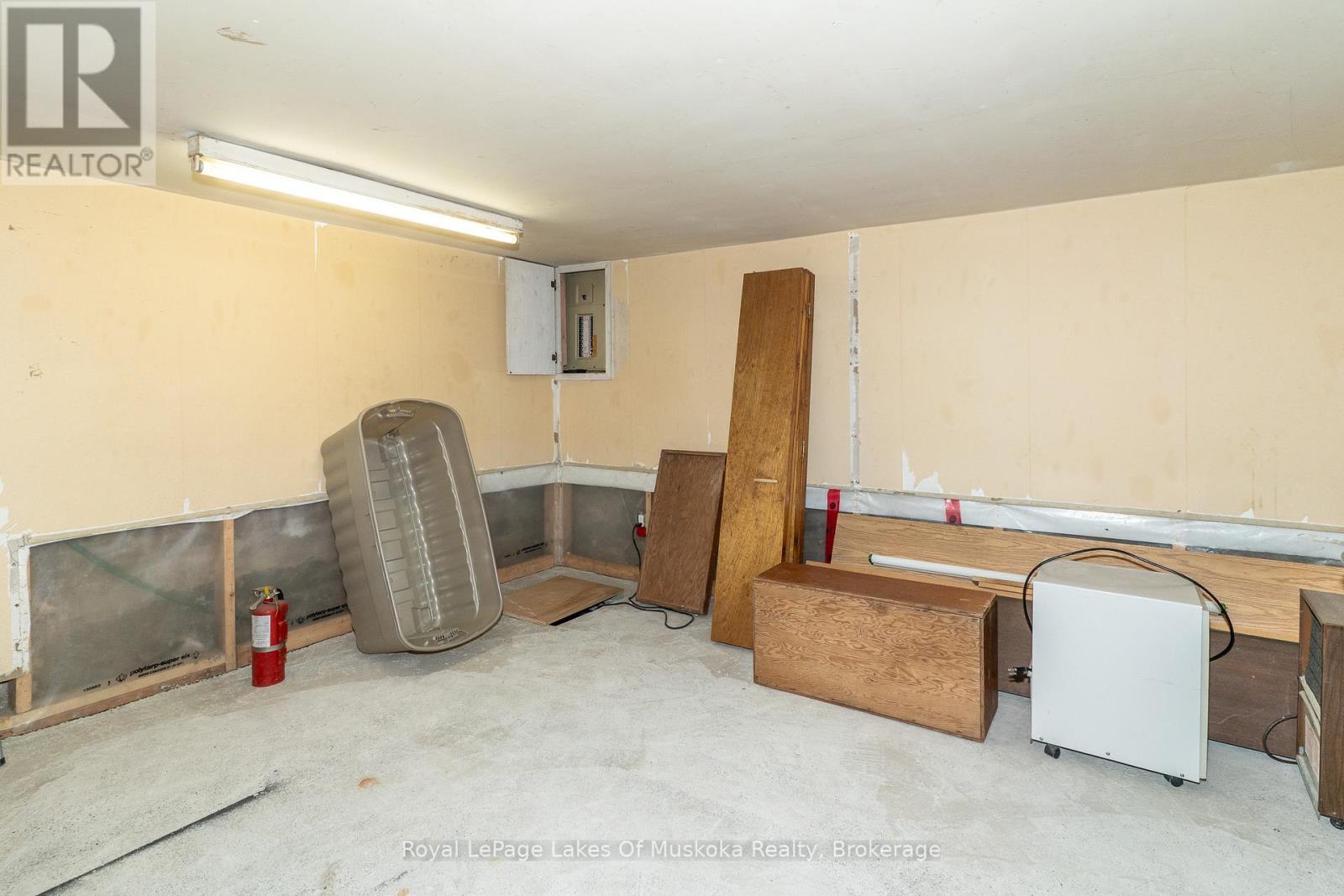 555 Wagner Street, Gravenhurst, Ontario  P1P 1E1 - Photo 25 - X13143812