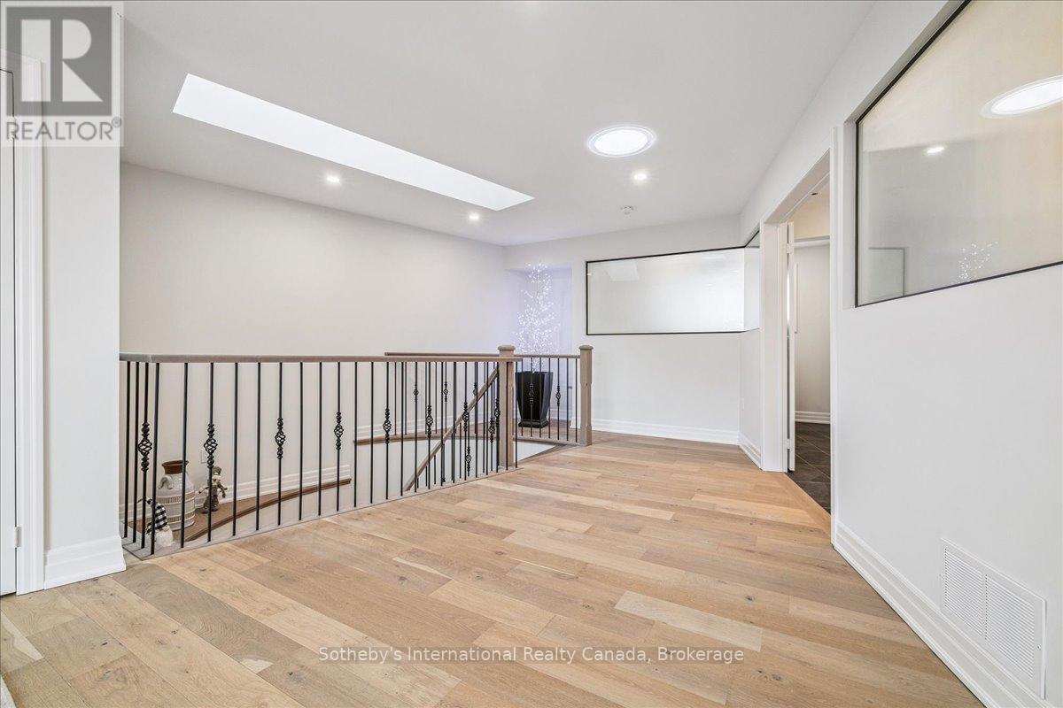 10 Southwind Terrace, Oakville, Ontario  L6L 6K5 - Photo 25 - W13625136
