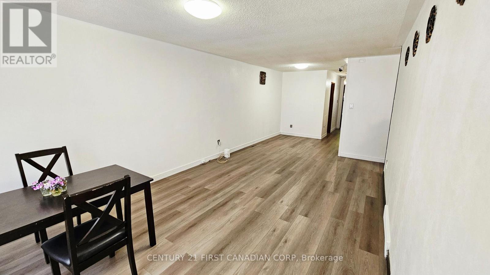 17 Edgemere Crescent, London South, Ontario  N5Z 4M6 - Photo 4 - X13624696