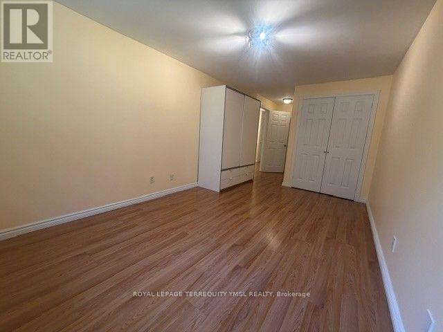 8 Farmstead Road, Toronto, Ontario M2L 2G2 - Photo 18 - C13625380