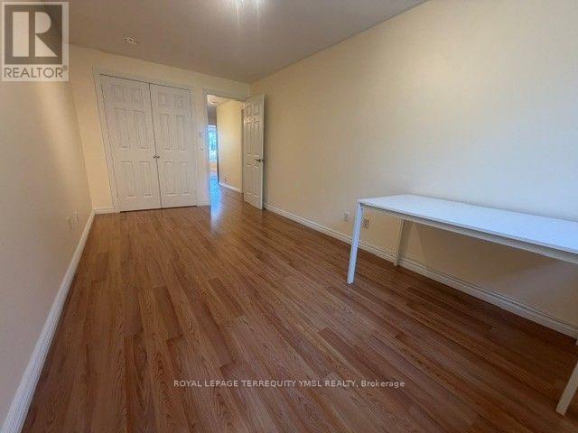 8 Farmstead Road, Toronto, Ontario M2L 2G2 - Photo 25 - C13625380