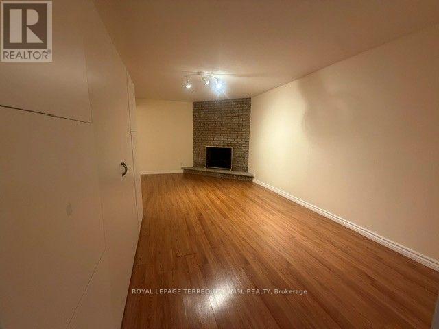 8 Farmstead Road, Toronto, Ontario M2L 2G2 - Photo 30 - C13625380