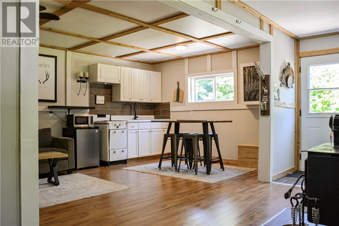 2592 P Line Road, Hilton, Ontario  P0R 1G0 - Photo 6 - 2129572