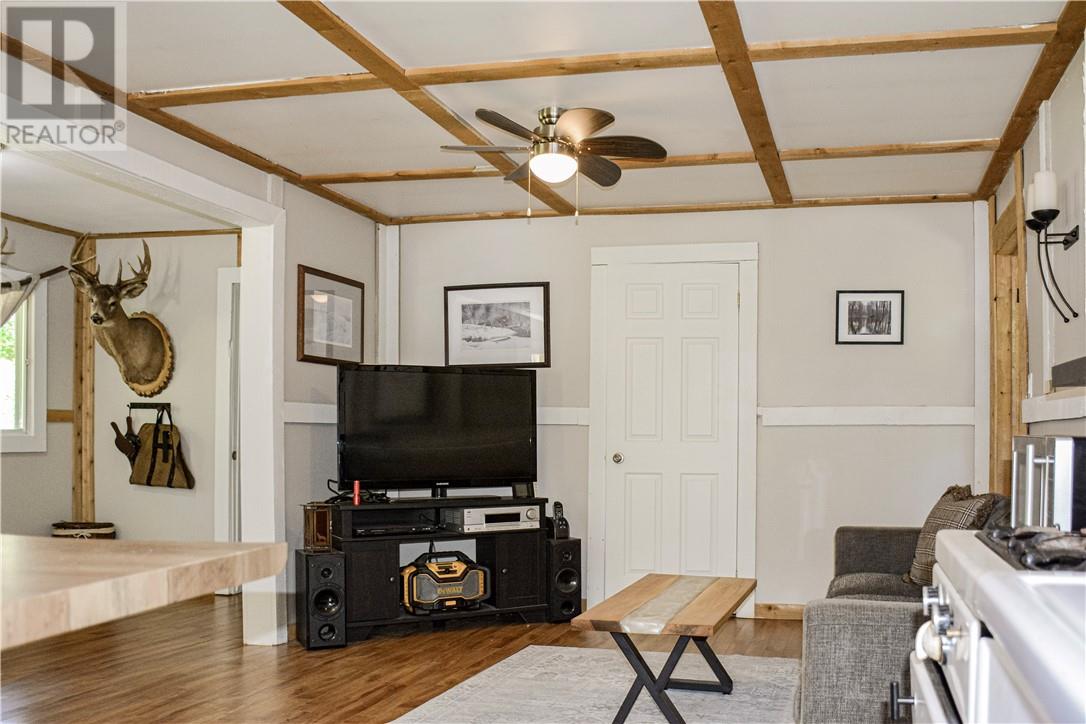 2592 P Line Road, Hilton, Ontario  P0R 1G0 - Photo 9 - 2129572