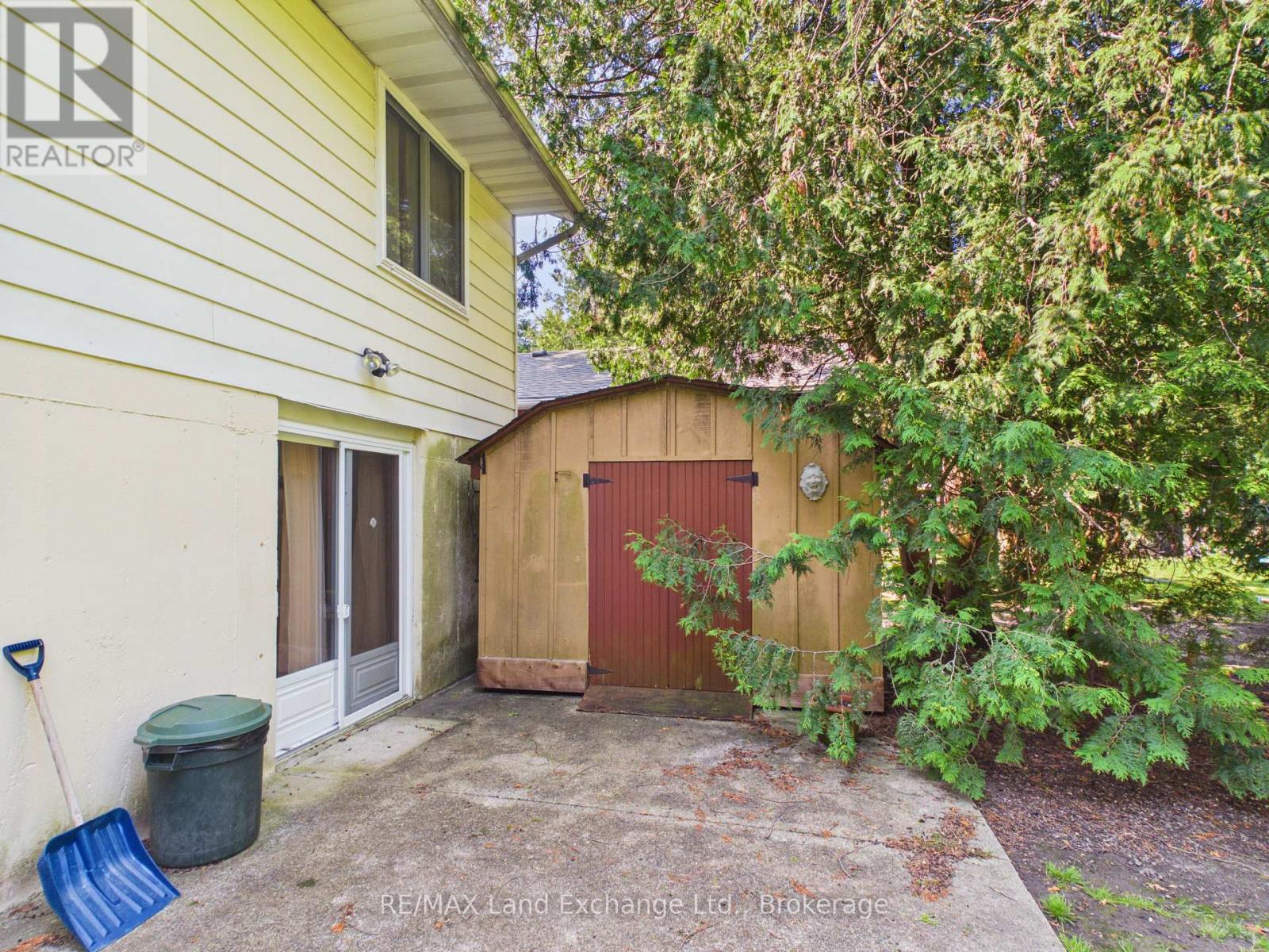 37 Albert Road, Kincardine, Ontario N2Z 2T0 - Photo 16 - X13625246