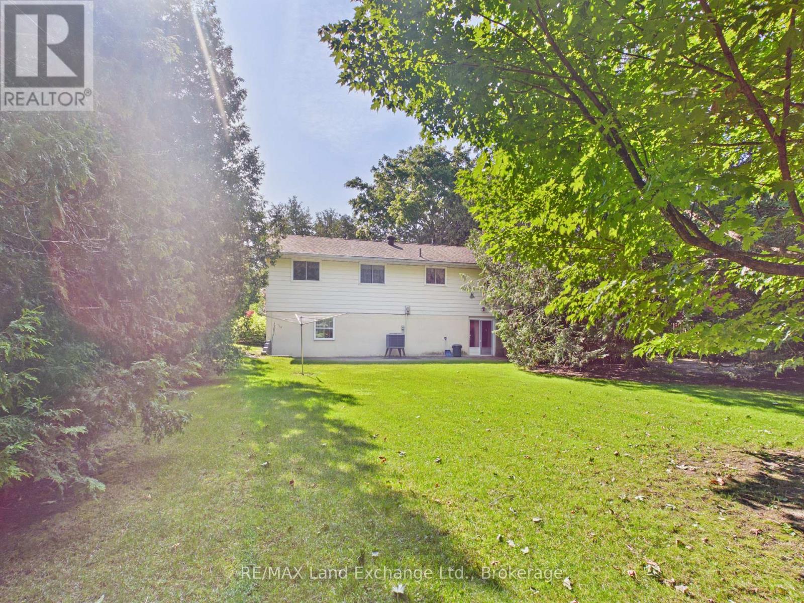 37 Albert Road, Kincardine, Ontario N2Z 2T0 - Photo 18 - X13625246