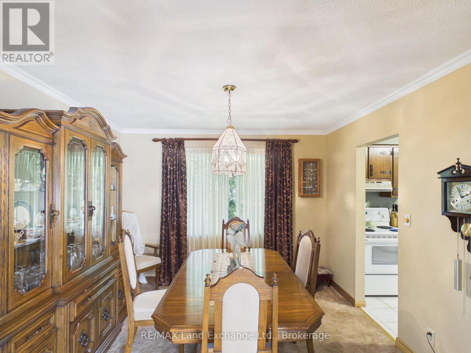 37 Albert Road, Kincardine, Ontario N2Z 2T0 - Photo 6 - X13625246