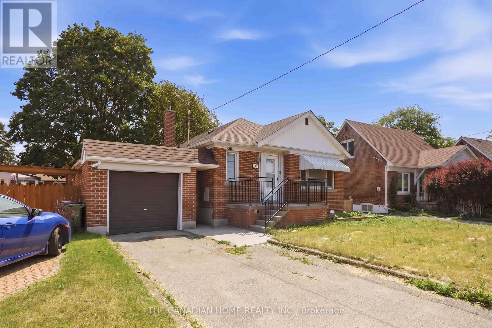1373 Pharmacy Avenue, Toronto, Ontario  M1R 2J6 - Photo 3 - E13625132