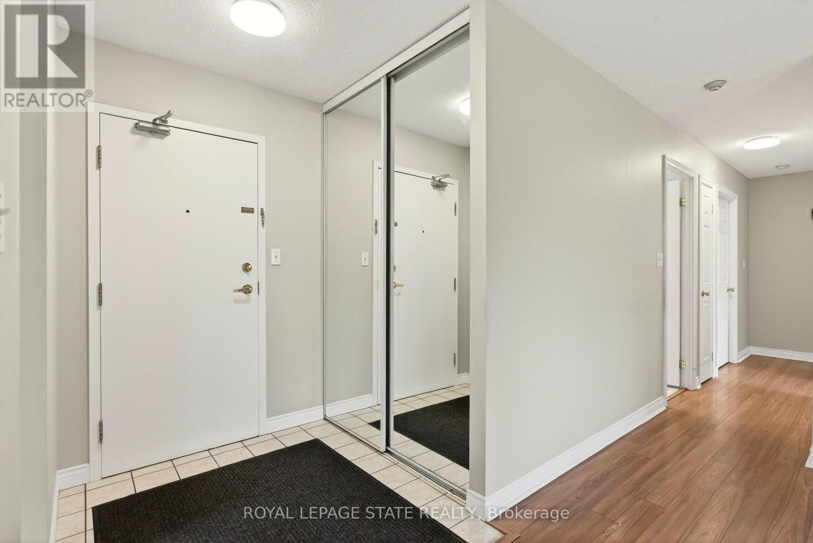 101 - 8 Main Street, Hamilton, Ontario  L9H 2P6 - Photo 13 - X12950370