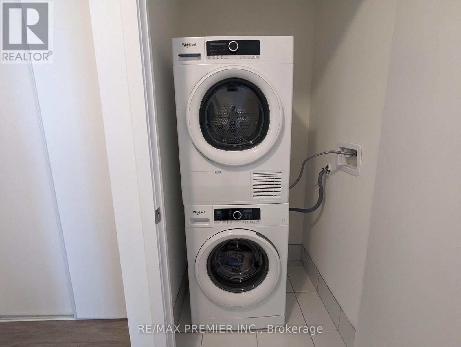 811 - 6 David Eyer Road, Richmond Hill, Ontario  L4S 0N5 - Photo 5 - N13625176