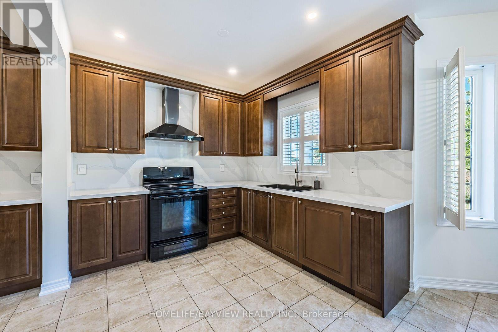 68 Ampezzo Avenue, Vaughan, Ontario  L4H 3K1 - Photo 15 - N13625354