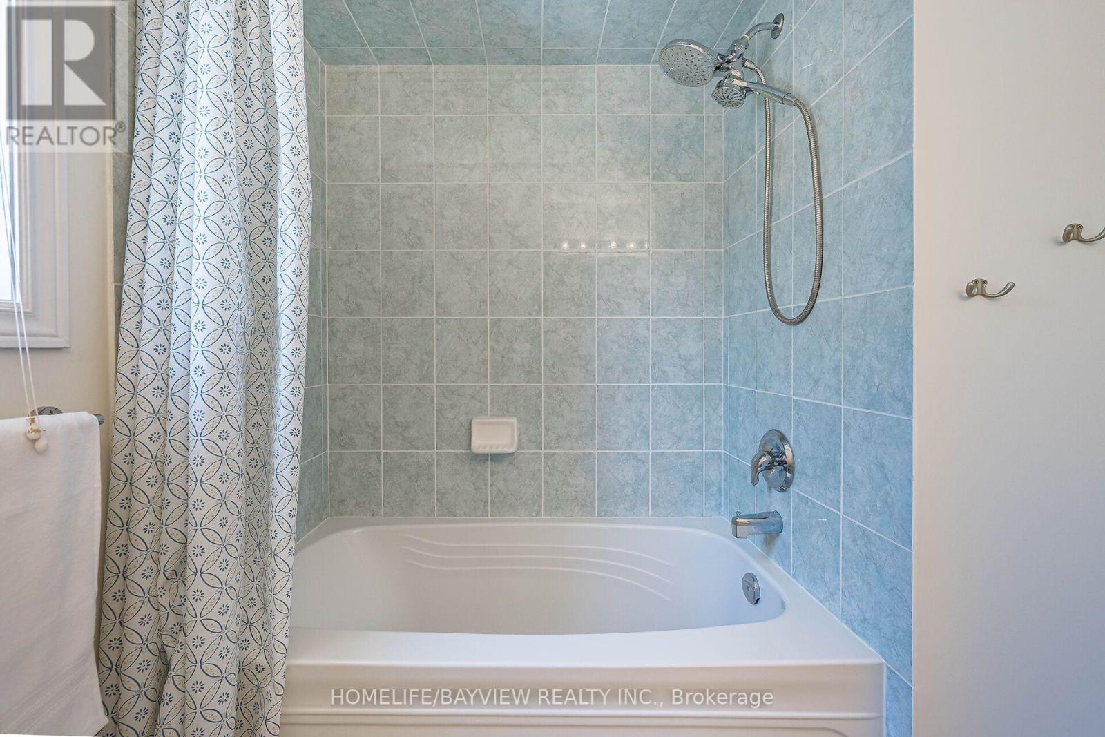 68 Ampezzo Avenue, Vaughan, Ontario  L4H 3K1 - Photo 36 - N13625354