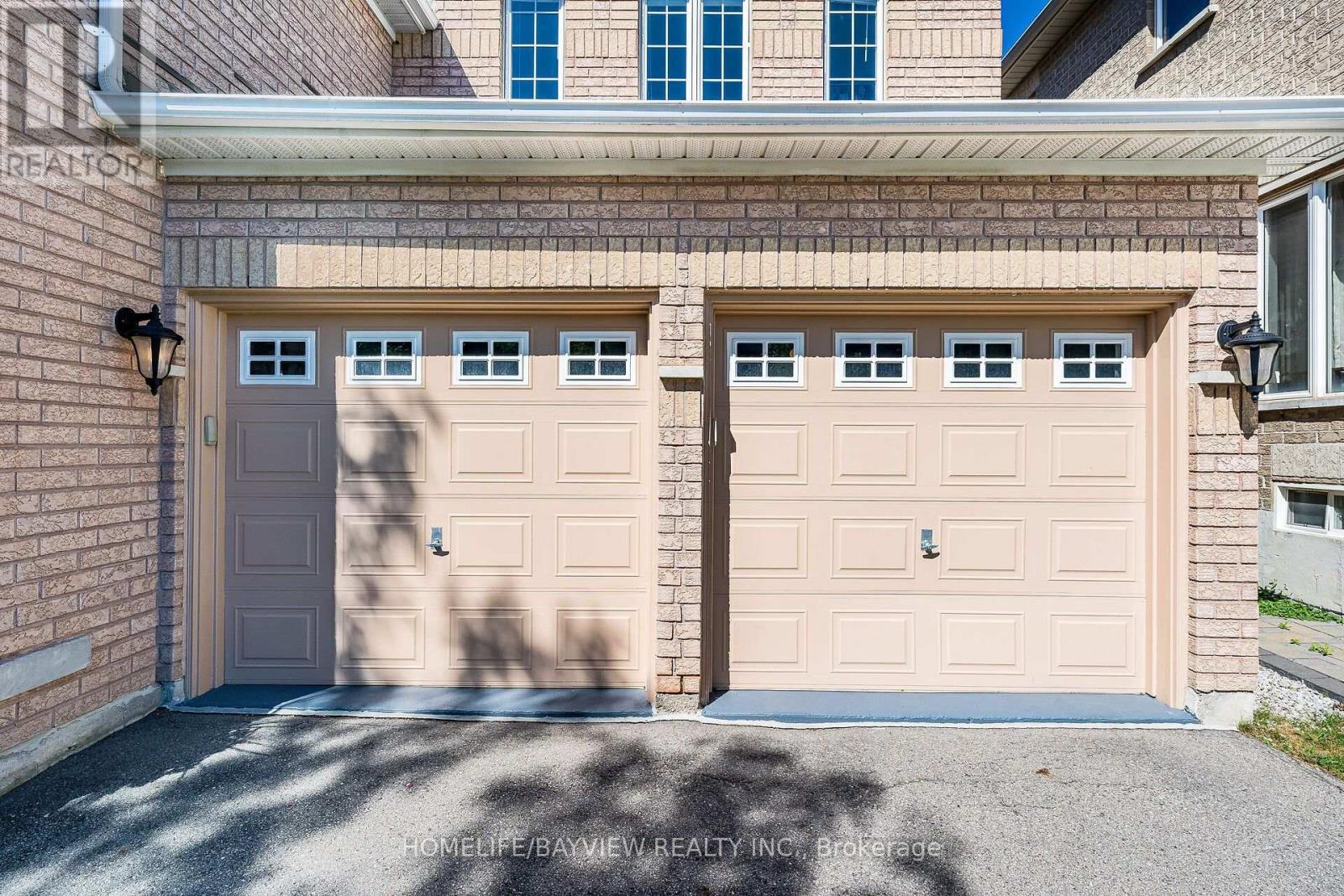 68 Ampezzo Avenue, Vaughan, Ontario  L4H 3K1 - Photo 4 - N13625354