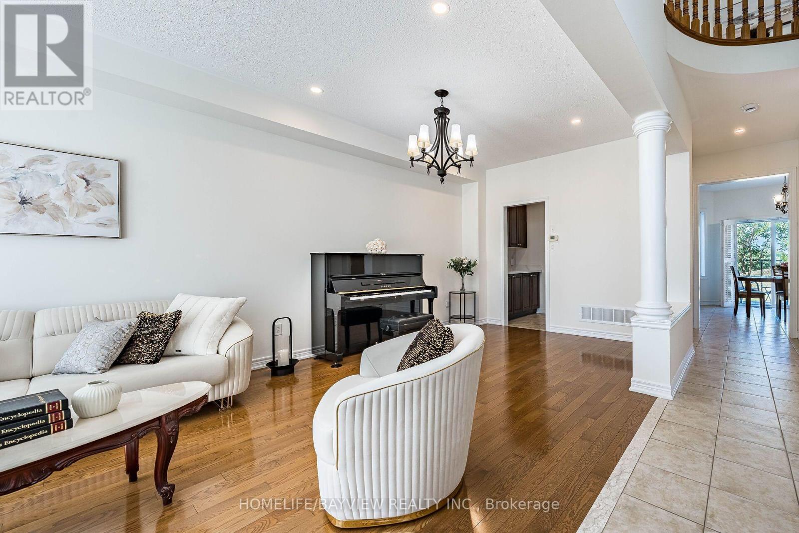 68 Ampezzo Avenue, Vaughan, Ontario  L4H 3K1 - Photo 7 - N13625354
