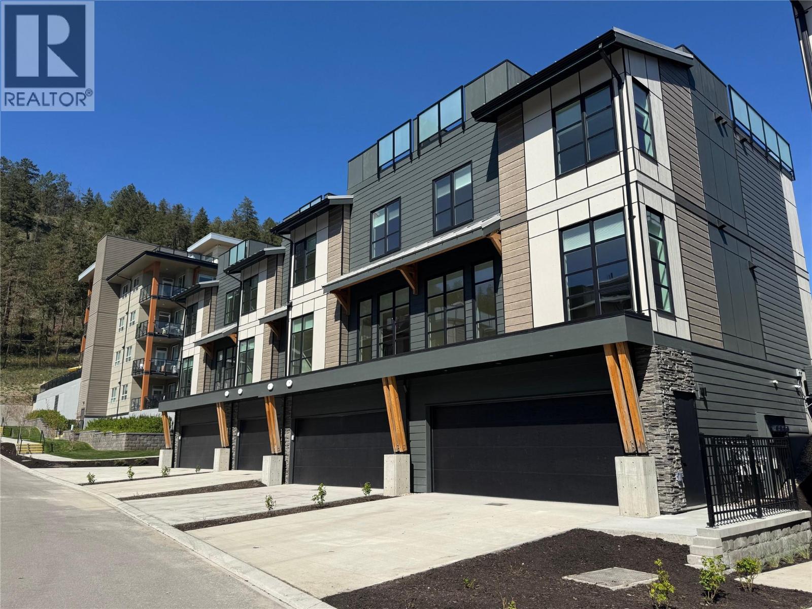 1455 Cara Glen Court Unit# 132, Kelowna, British Columbia  V1V 3B8 - Photo 2 - 10393171