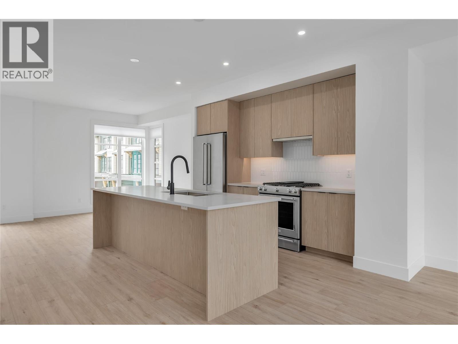 1455 Cara Glen Court Unit# 132, Kelowna, British Columbia  V1V 3B8 - Photo 5 - 10393171