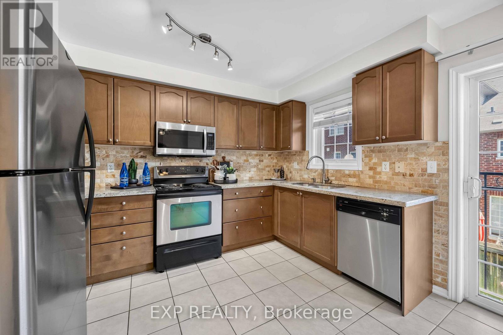 5 Garden Park Lane, Brampton, Ontario  L6X 0H1 - Photo 17 - W13625134