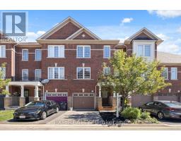 5 GARDEN PARK LANE, Brampton, Ontario