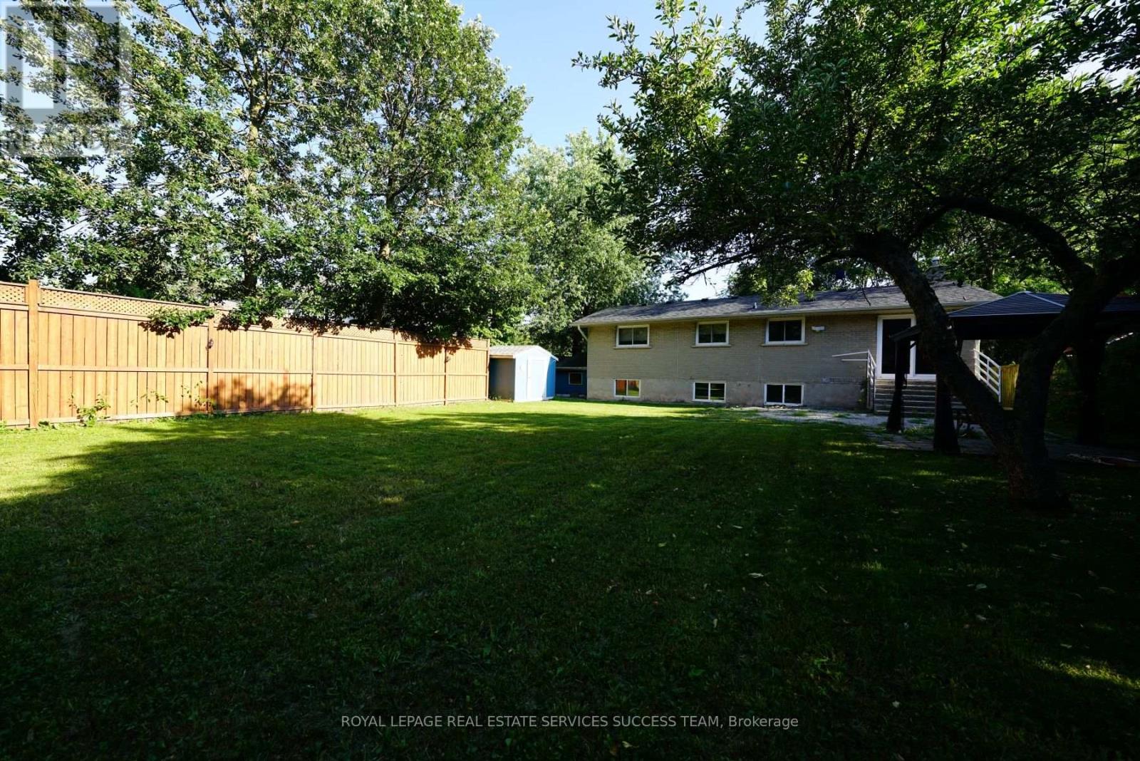 1195 Holton Heights Drive, Oakville, Ontario  L6H 2E6 - Photo 18 - W13625162