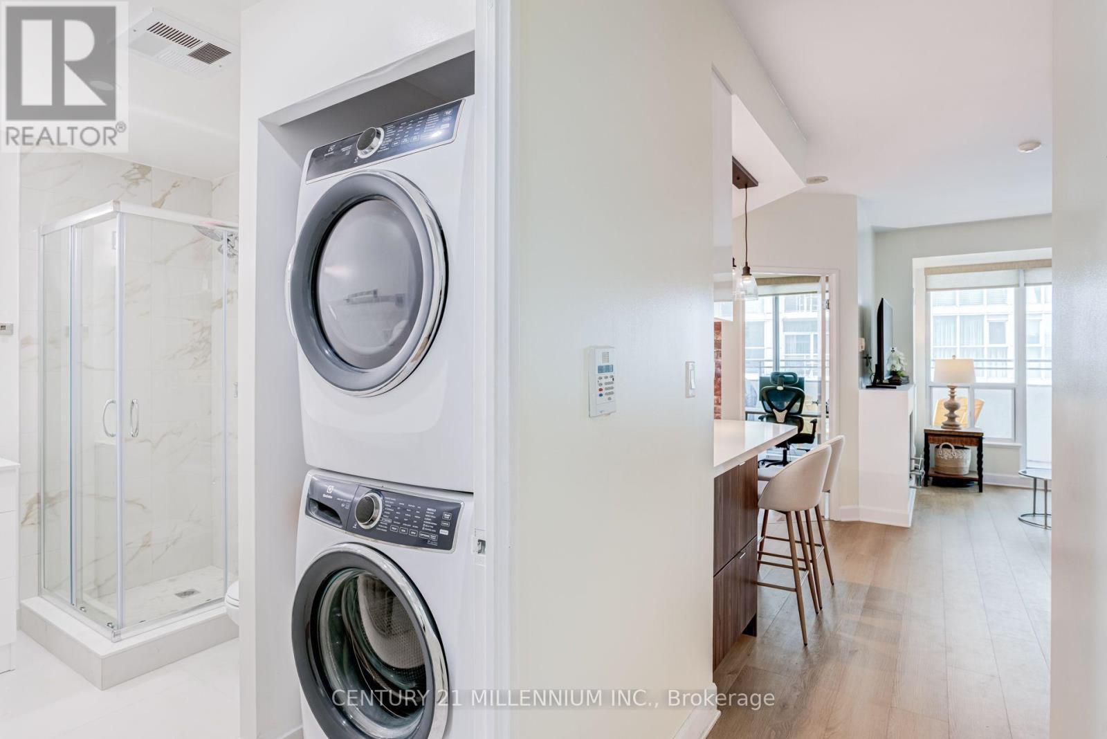 506 - 88 Palace Pier Court, Toronto, Ontario  M8V 4C2 - Photo 4 - W13625232