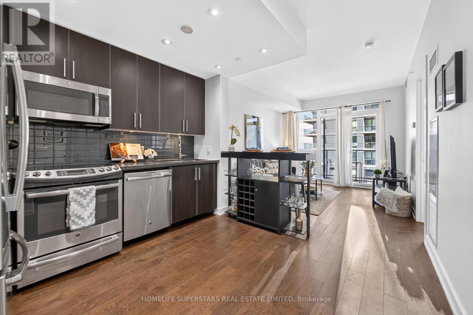 4107 - 2212 Lake Shore Boulevard W, Toronto, Ontario  M8V 0C2 - Photo 1 - W13625298