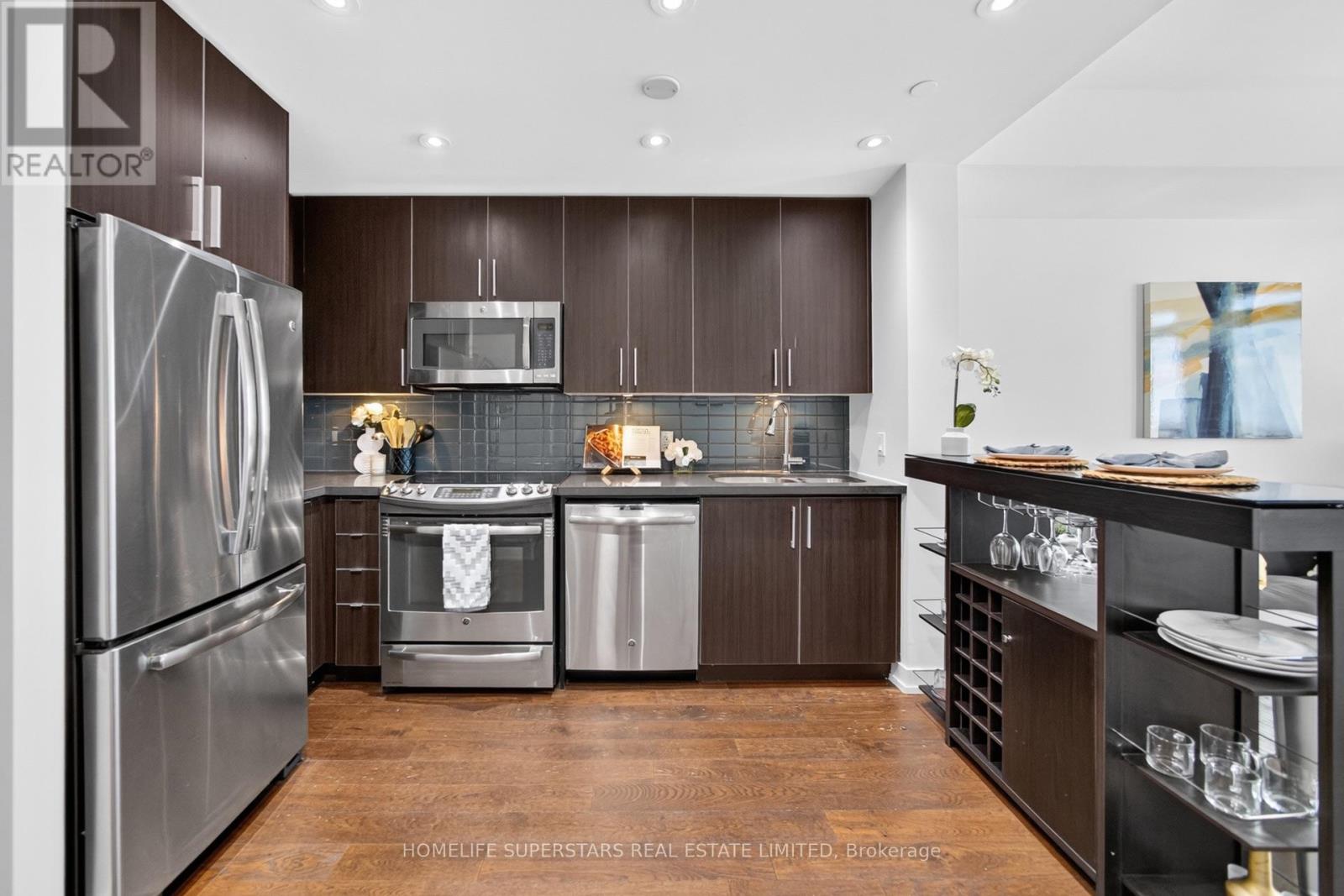 4107 - 2212 Lake Shore Boulevard W, Toronto, Ontario  M8V 0C2 - Photo 2 - W13625298