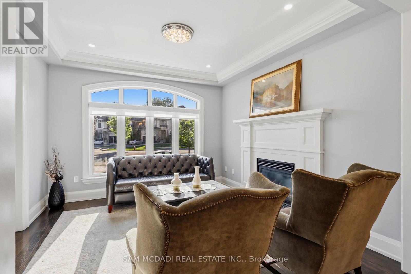 Upper - 962 Fredonia Drive, Mississauga, Ontario  L5C 2W4 - Photo 6 - W13625304