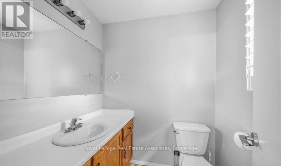 6760 Dolmage Court, Mississauga, Ontario  L5N 4V9 - Photo 15 - W13625346