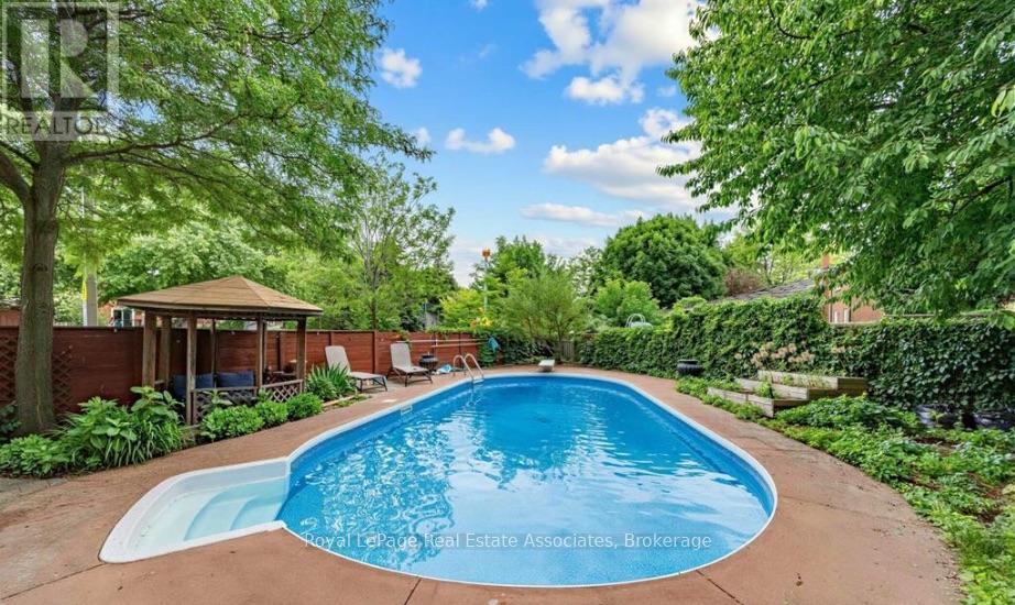 6760 Dolmage Court, Mississauga, Ontario  L5N 4V9 - Photo 23 - W13625346