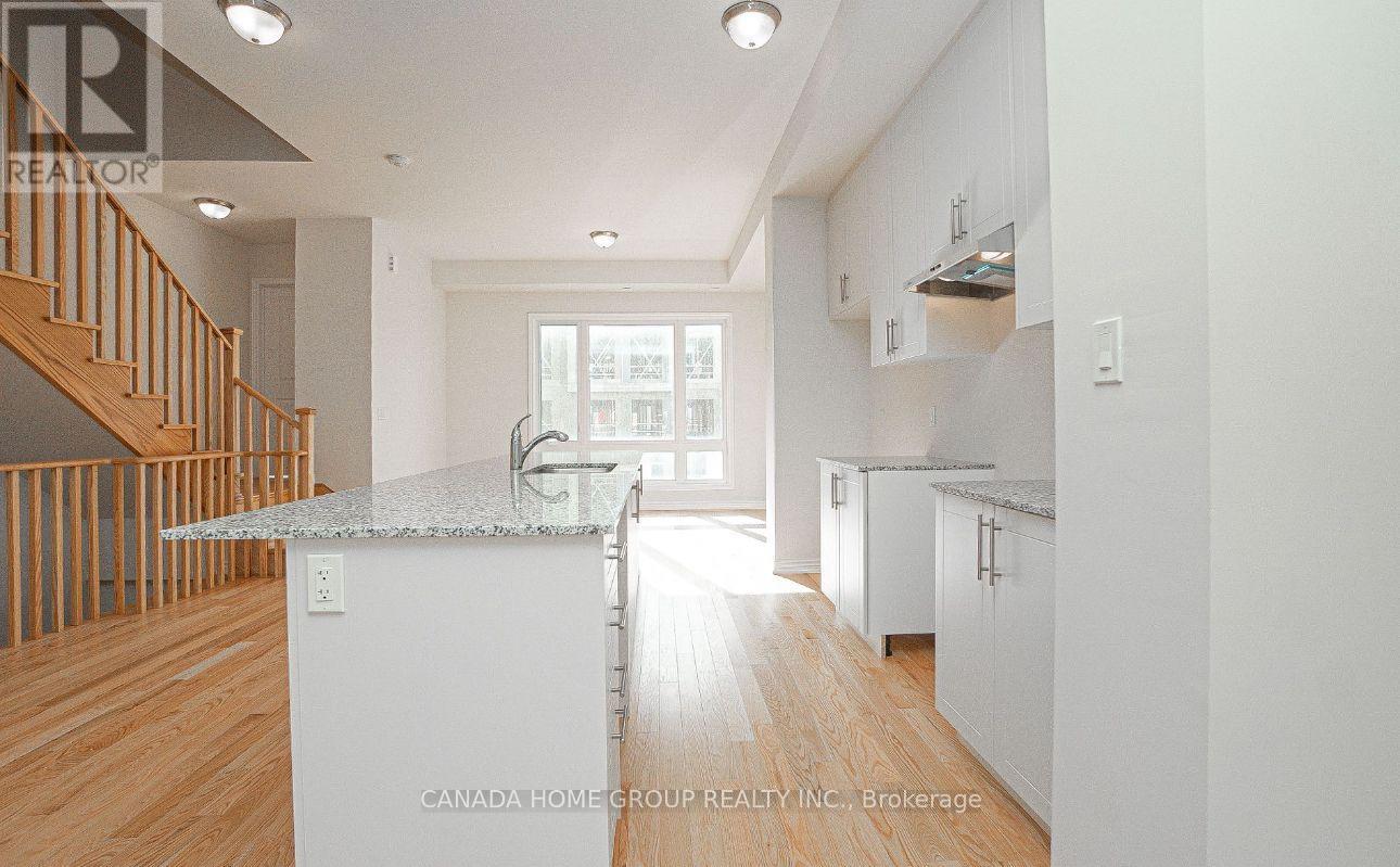3099 Meadowridge Drive, Oakville, Ontario  L6H 7Z5 - Photo 4 - W13625366