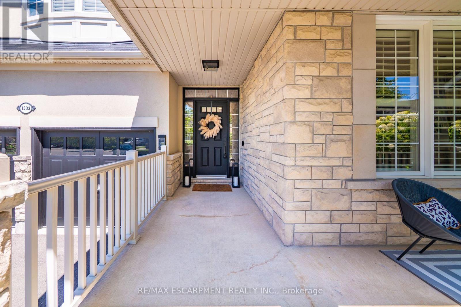 1533 Morse Place, Milton, Ontario  L9T 5V5 - Photo 5 - W13625420