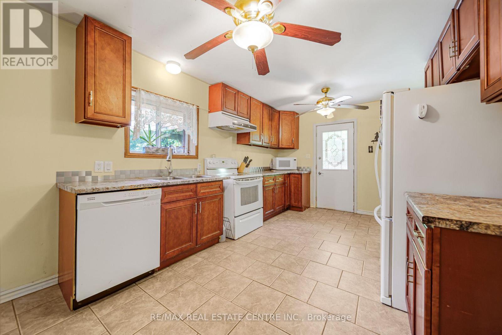 1374 5th Concession Road W, Hamilton, Ontario  L0R 2H2 - Photo 11 - X13625174
