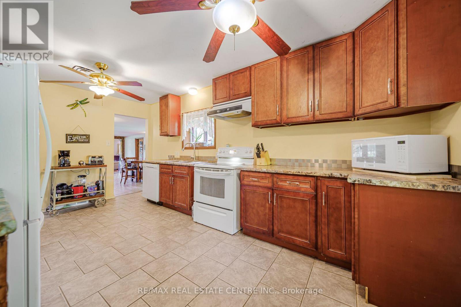 1374 5th Concession Road W, Hamilton, Ontario  L0R 2H2 - Photo 9 - X13625174