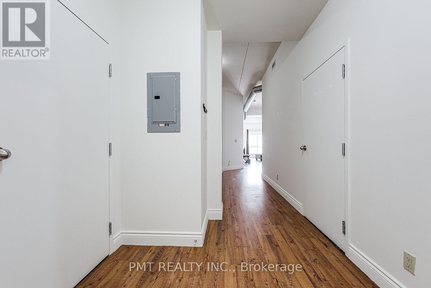 208 - 150 COLBORNE STREET