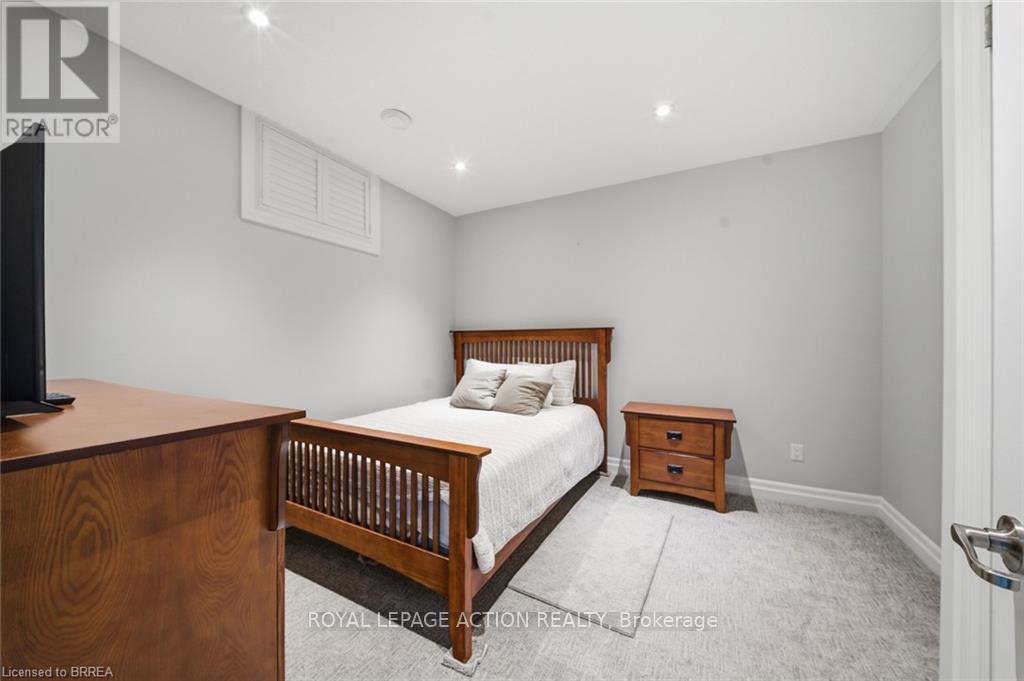 14 Ellington Place, Brantford, Ontario  N3T 0H5 - Photo 35 - X13625268