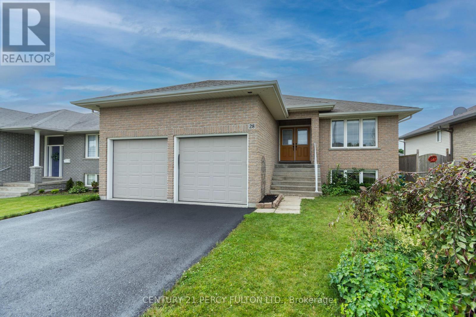 28 FREEDOM CRESCENT, Quinte West, Ontario