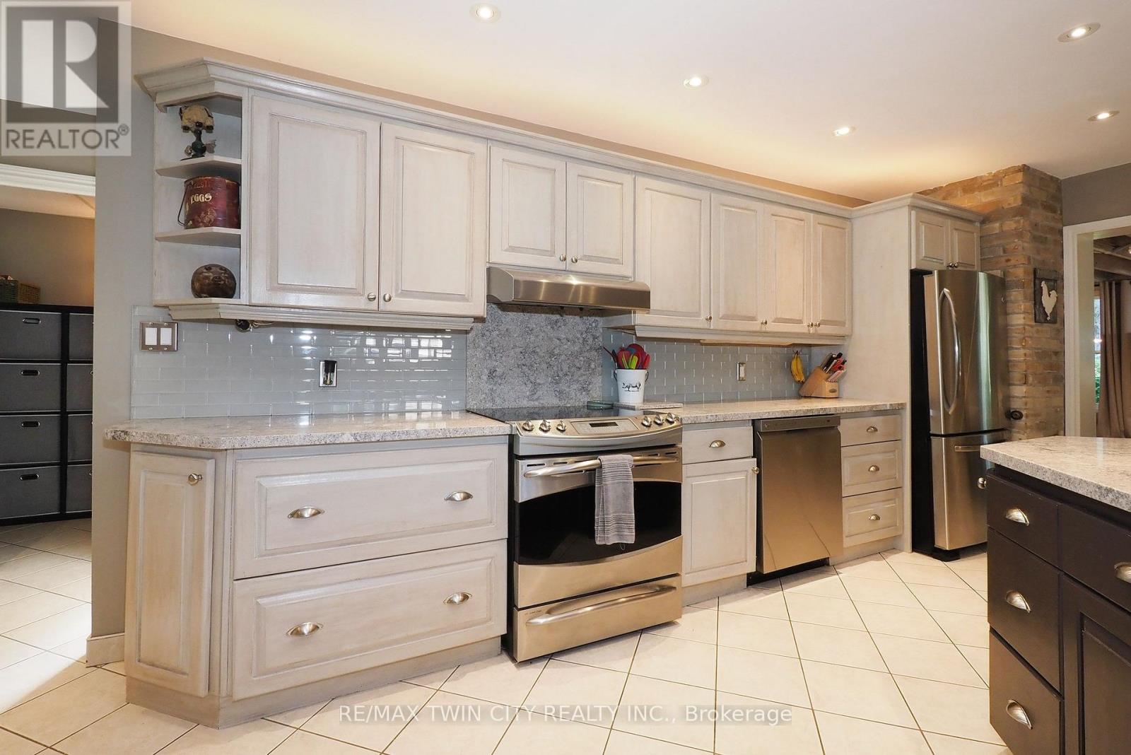97 Hwy 2 Rr1 Road, Brant, Ontario  N0J 1V0 - Photo 8 - X13625398