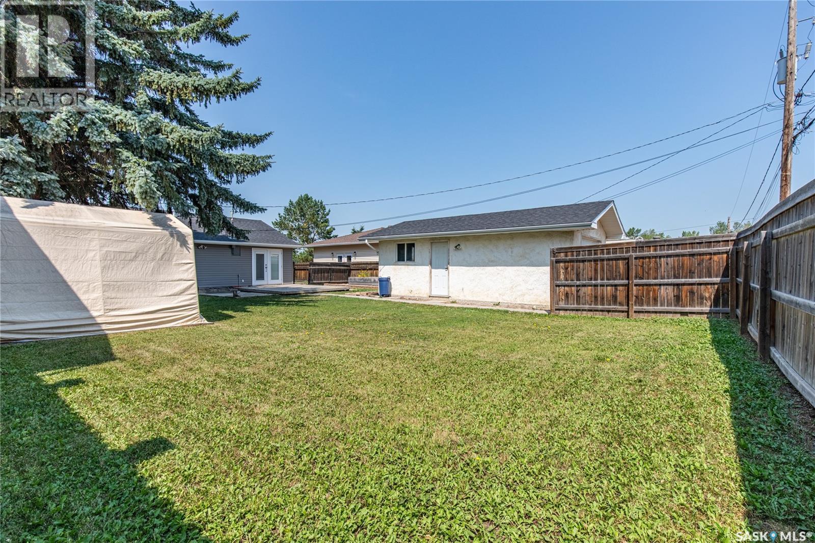 1337 7th Avenue Nw, Moose Jaw, Saskatchewan  S6H 4C8 - Photo 43 - SK043889